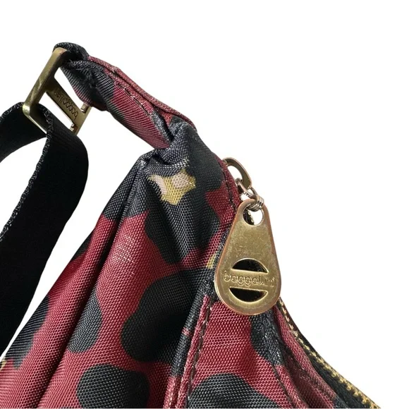 BAGGALLINI Oslo Small Crossbody Hobo Travel Bag - Picture 8 of 10